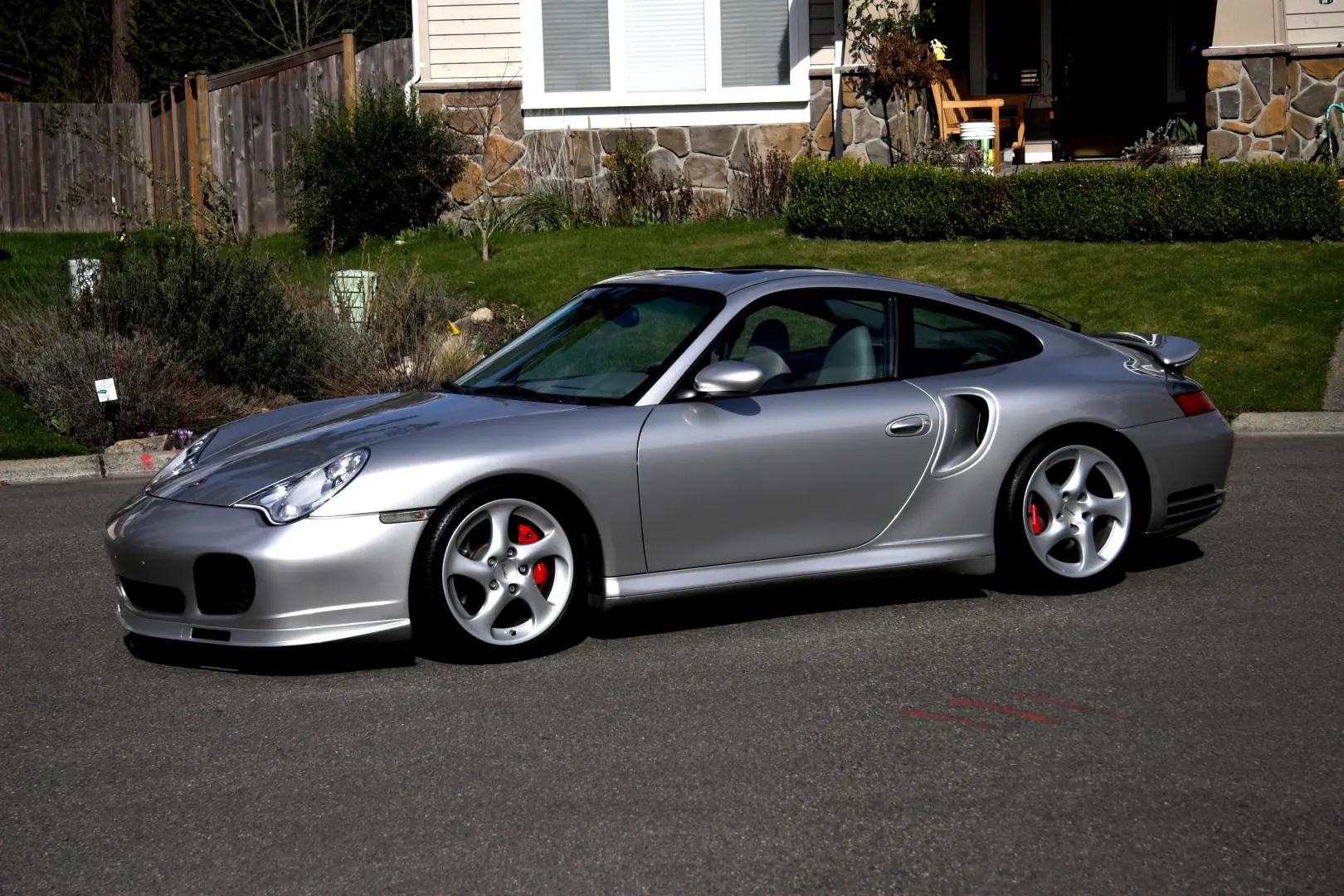 Porsche 911 911 Turbo S 5
