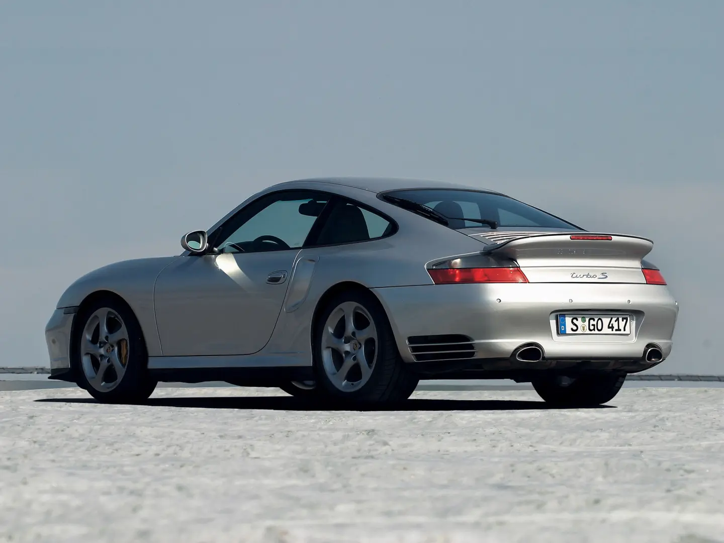 Porsche 911 911 Turbo S 6