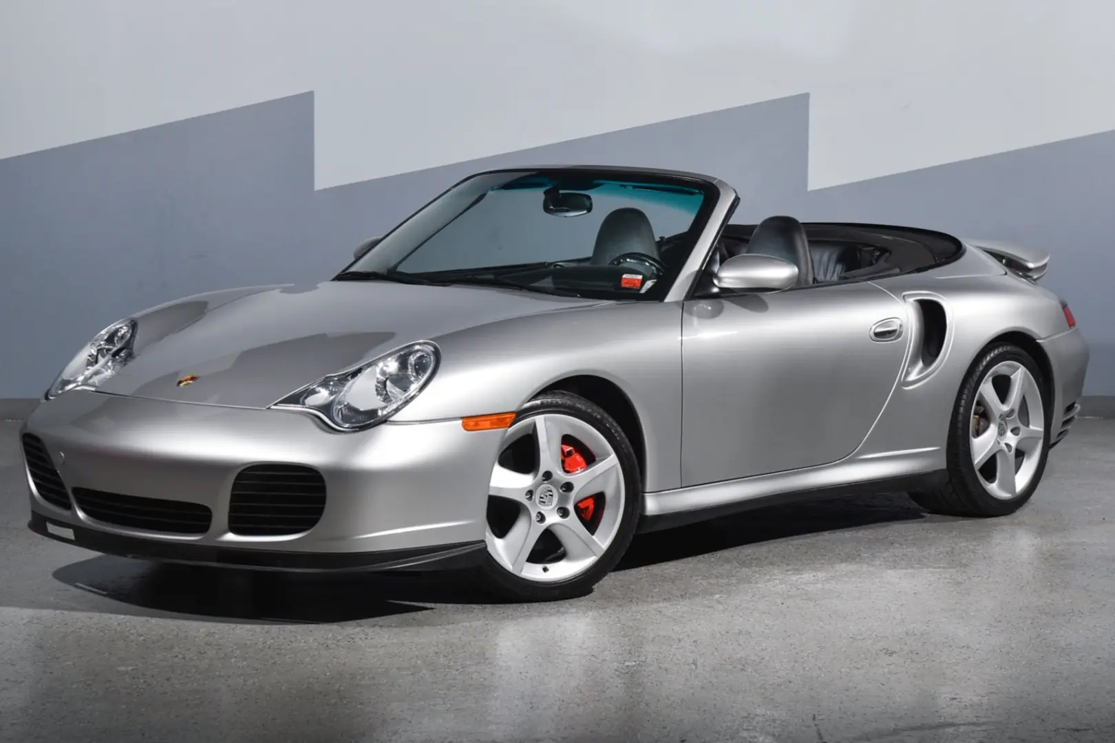Porsche 911 911 Turbo S 7