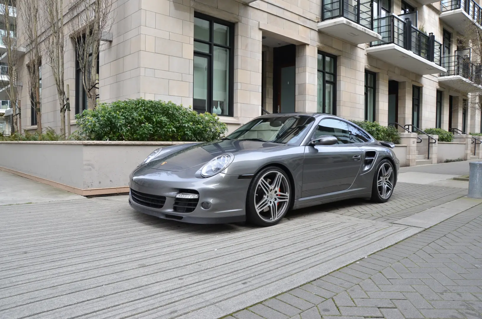 Porsche 911 911 Turbo S 6