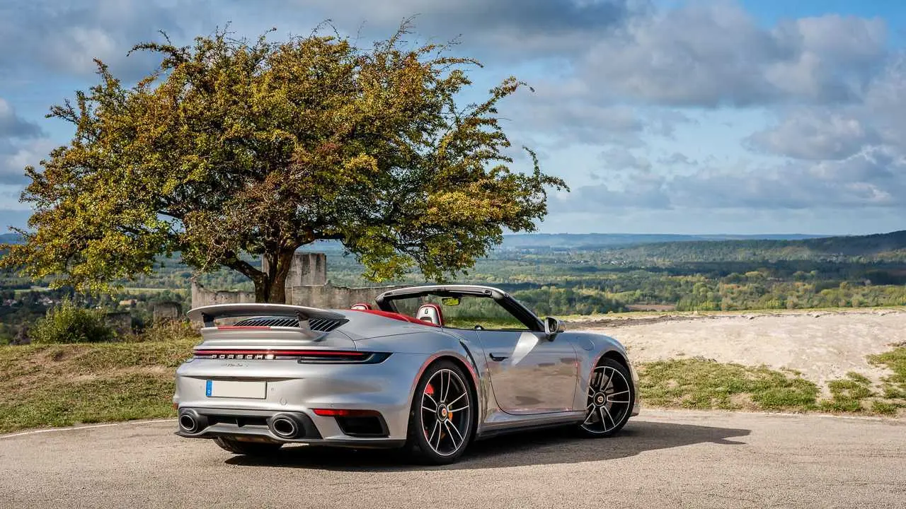Porsche 911 911 Turbo S 5