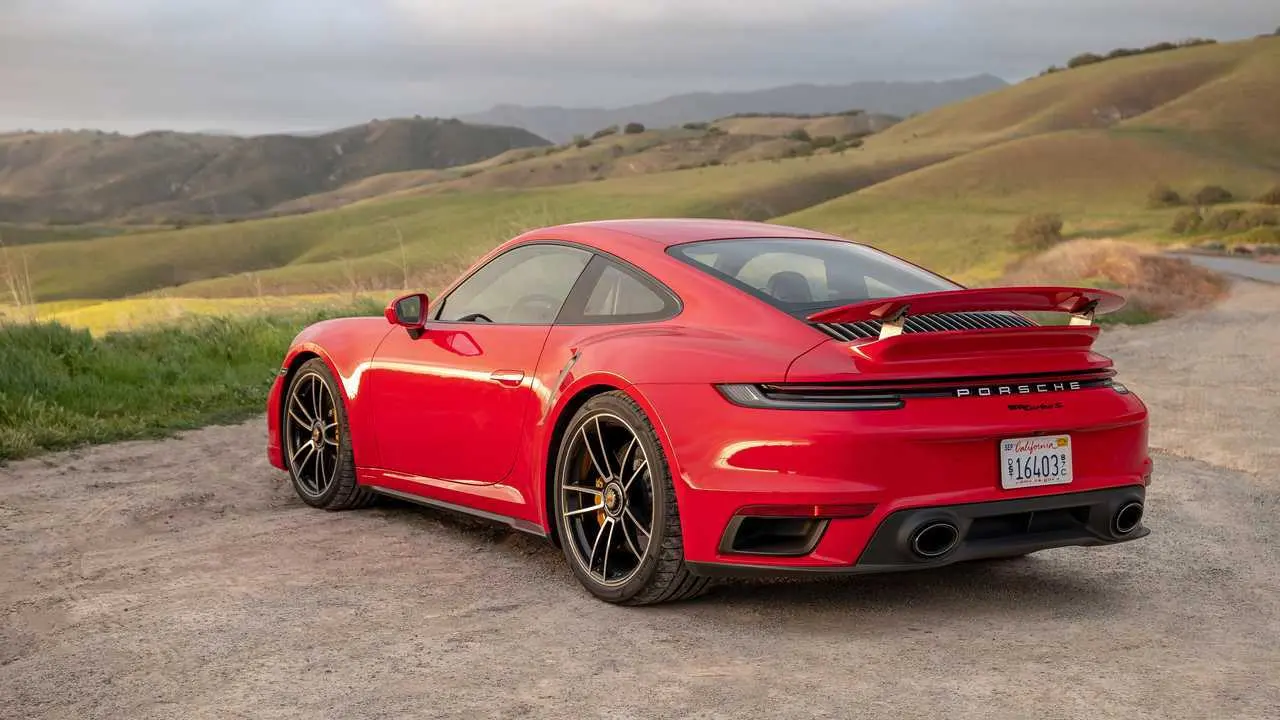 Porsche 911 911 Turbo S 3