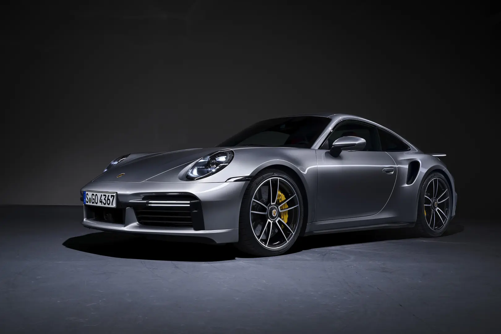 Porsche 911 911 Turbo S 4