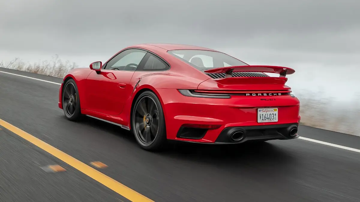 Porsche 911 911 Turbo S 7