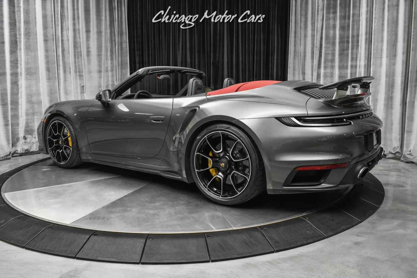Porsche 911 911 Turbo S 4