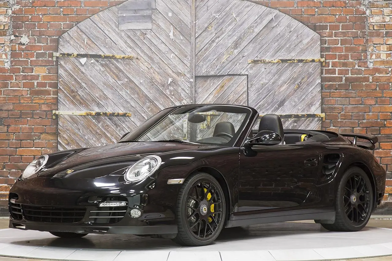 Porsche 911 911 Turbo S PDK 4