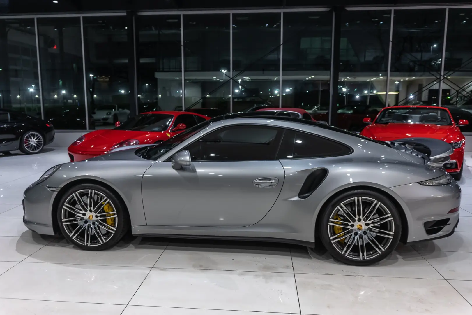 Porsche 911 911 Turbo S PDK 3