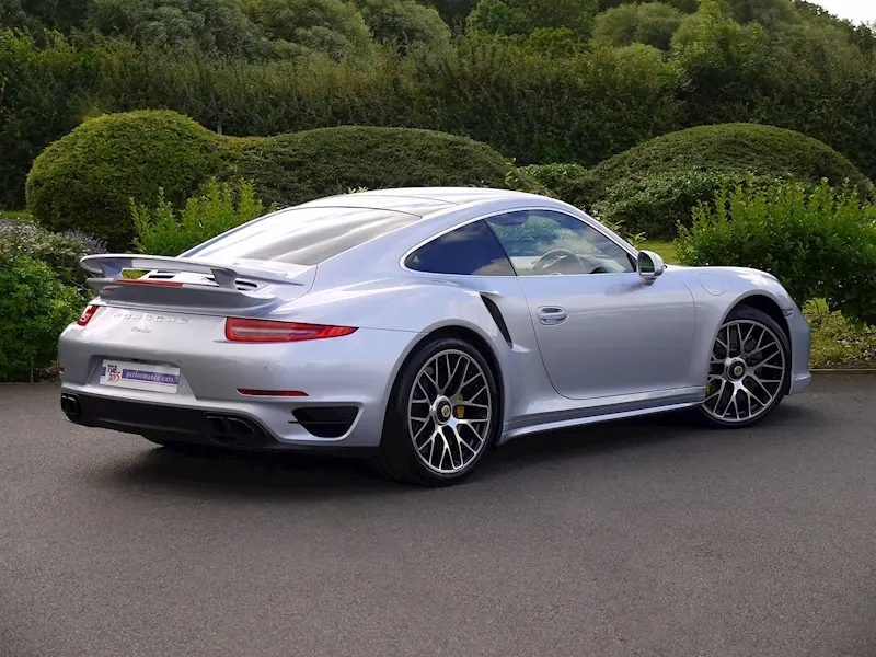 Porsche 911 911 Turbo S PDK 3