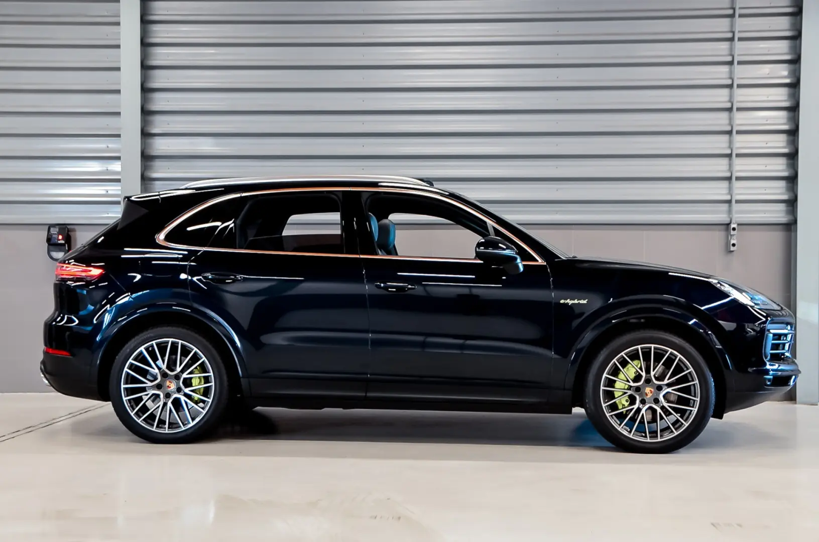 Porsche Cayenne Cayenne 3.0 V6 E-Hybrid AWD Tiptronic 5