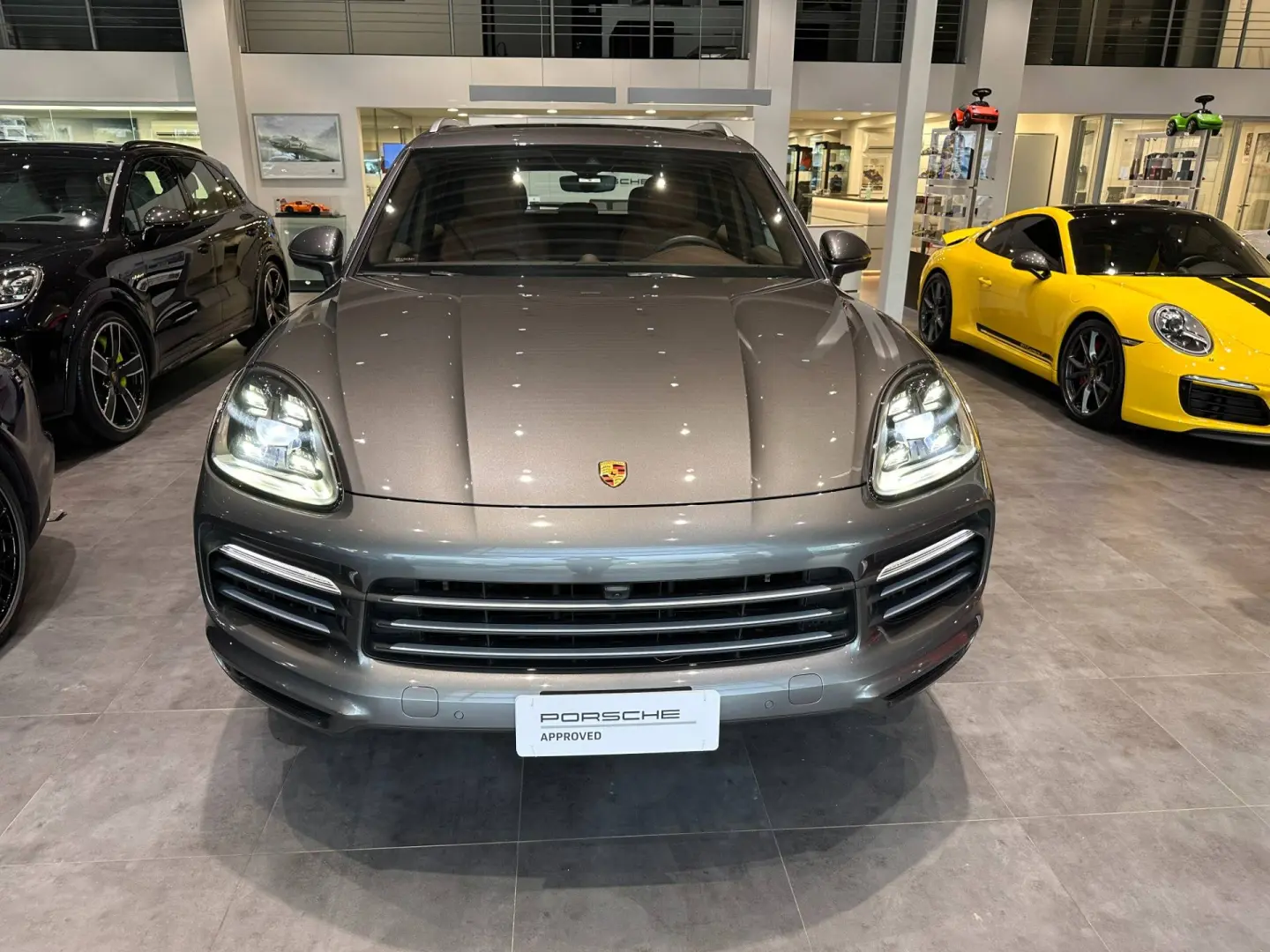 Porsche Cayenne Cayenne 3.0 V6 E-Hybrid AWD Tiptronic 6