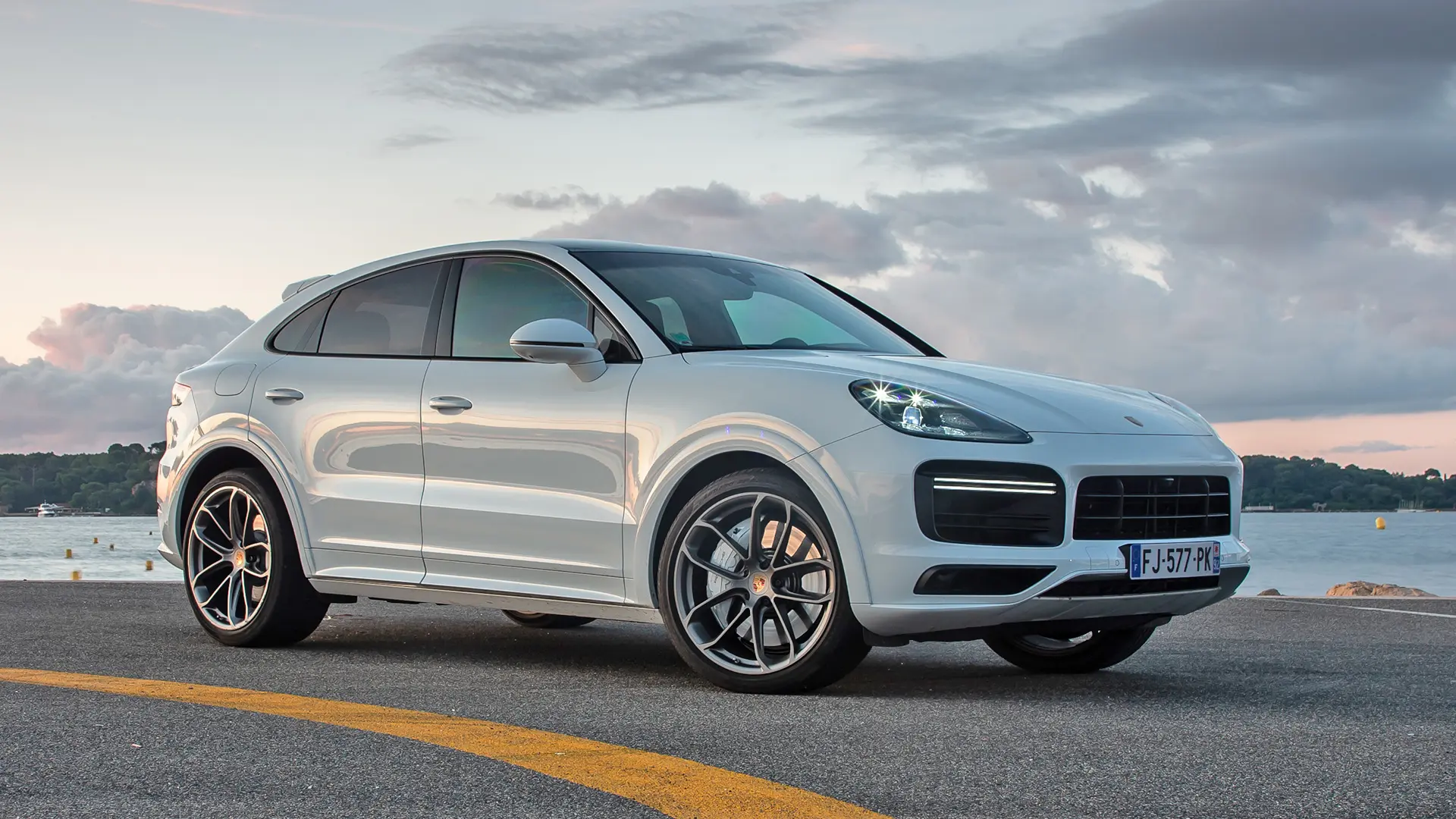 Porsche Cayenne Cayenne 4.0 V8 GTS Tiptronic 2