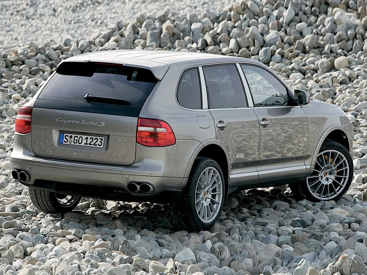 Porsche Cayenne Cayenne 4.8 Turbo S Tiptronic 3