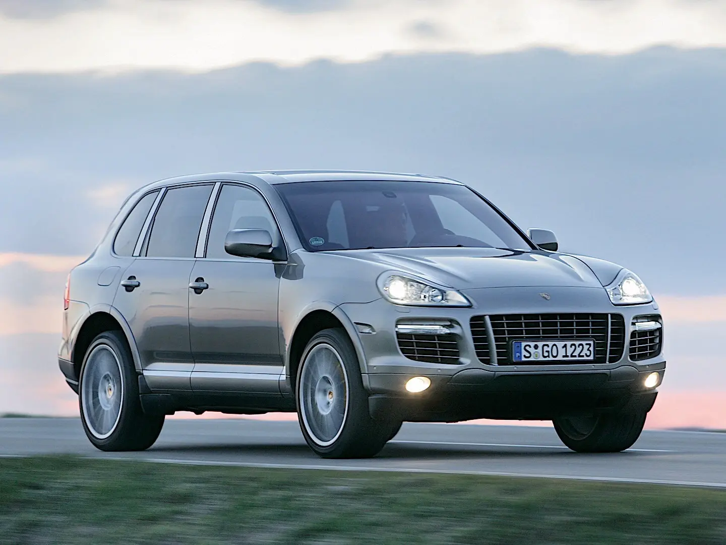 Porsche Cayenne Cayenne 4.8 Turbo S Tiptronic 7