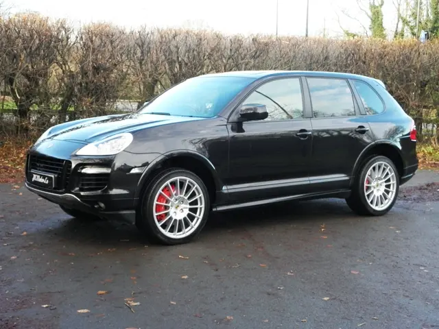 Porsche Cayenne Cayenne 4.8 Turbo Tiptronic 2