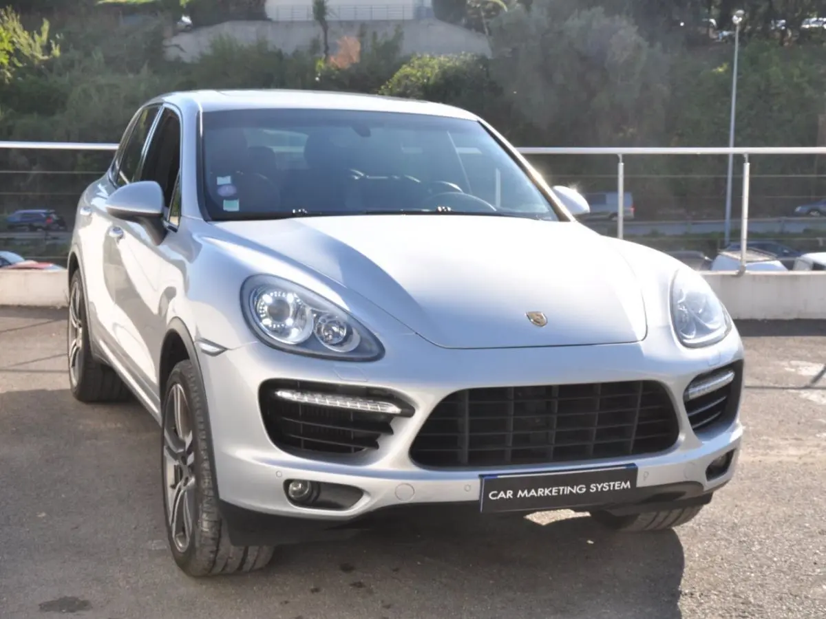 Porsche Cayenne Cayenne 4.8 Turbo Tiptronic 5