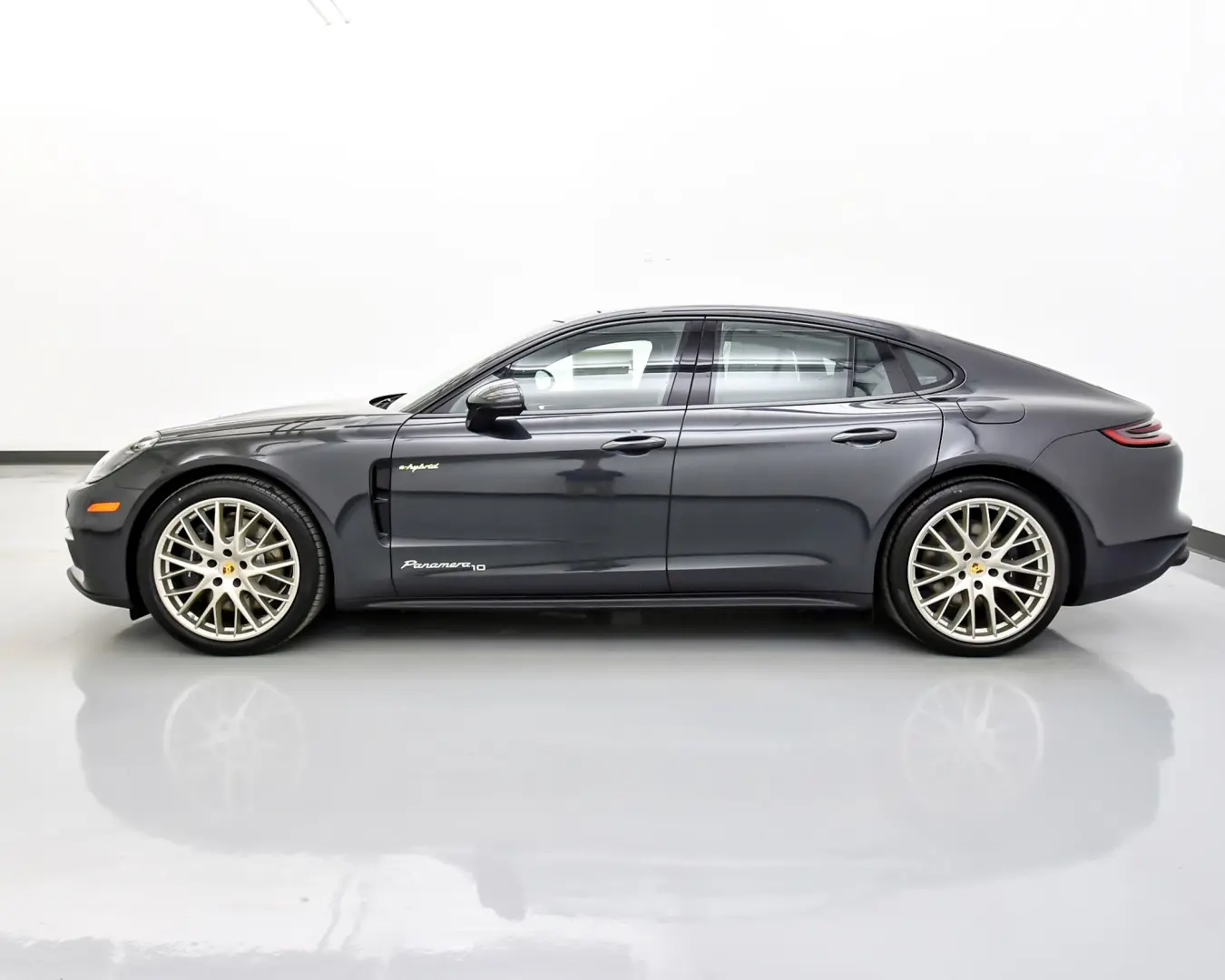 Porsche Panamera Panamera 4 - 10 Years Edition E-Hybrid 2
