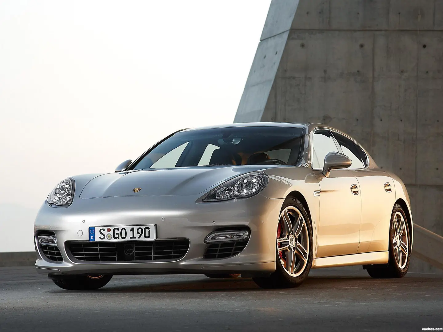 Porsche Panamera Panamera 4.8 Turbo 7