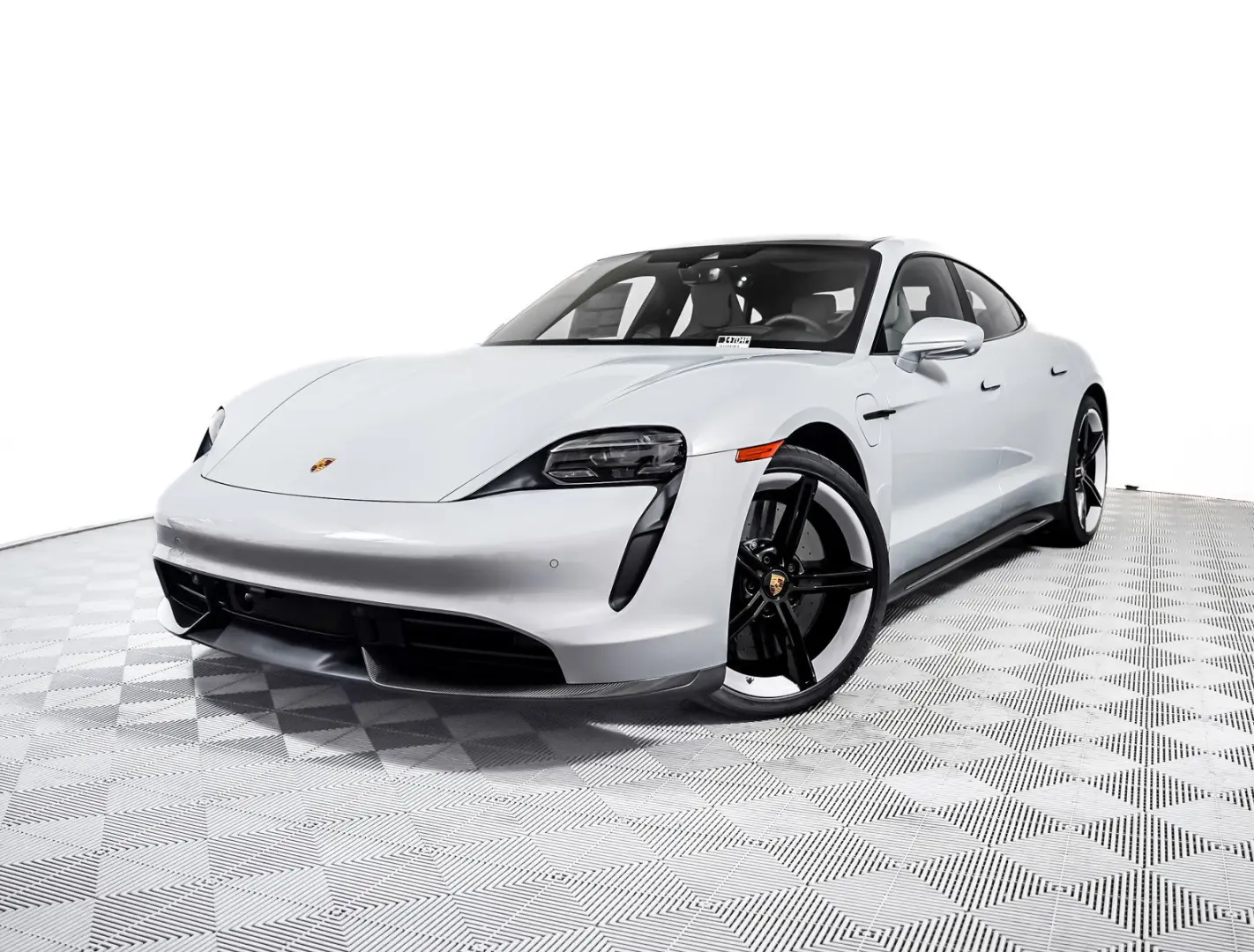 Porsche Taycan Taycan 1