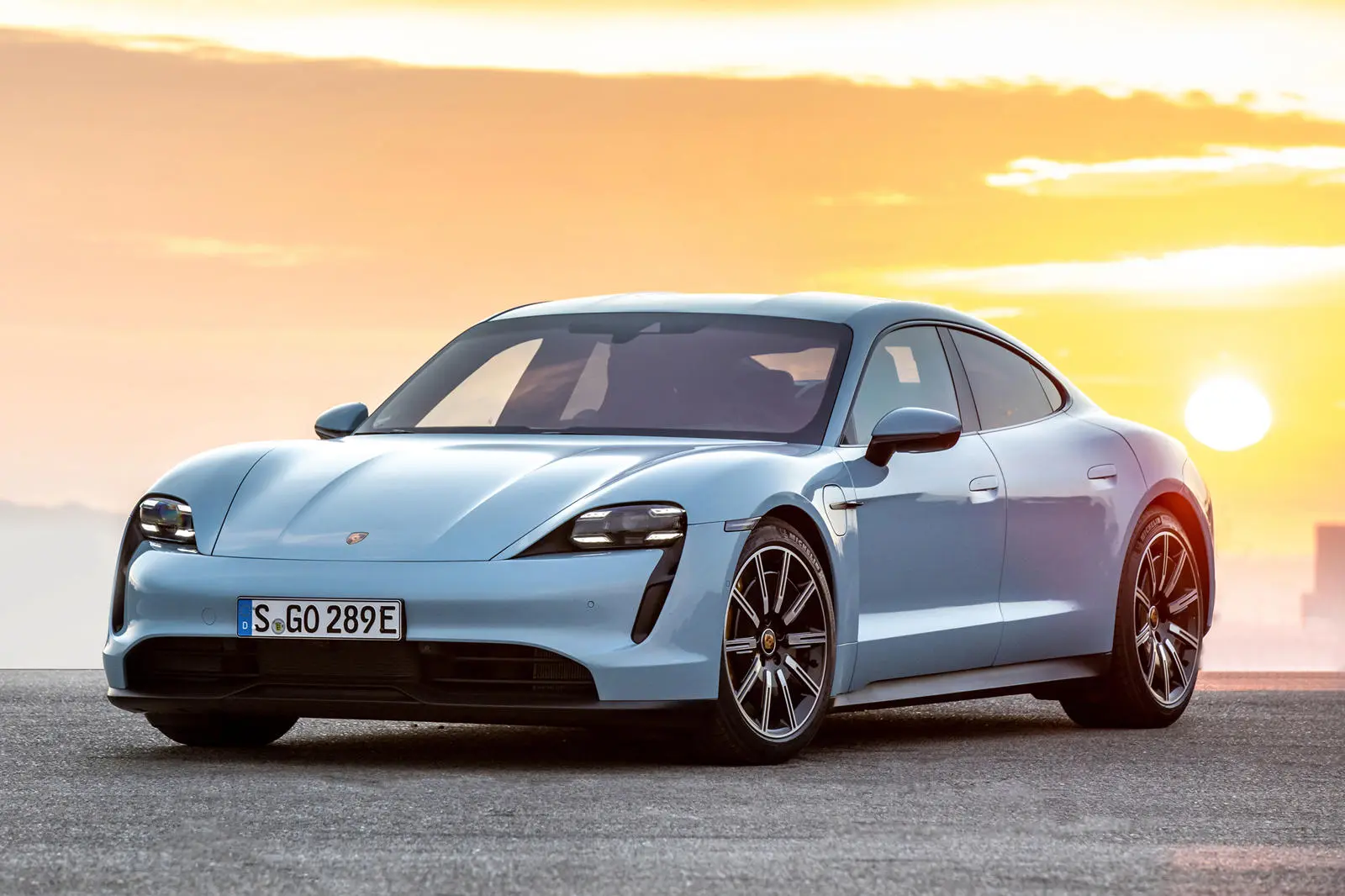 Porsche Taycan Taycan 2