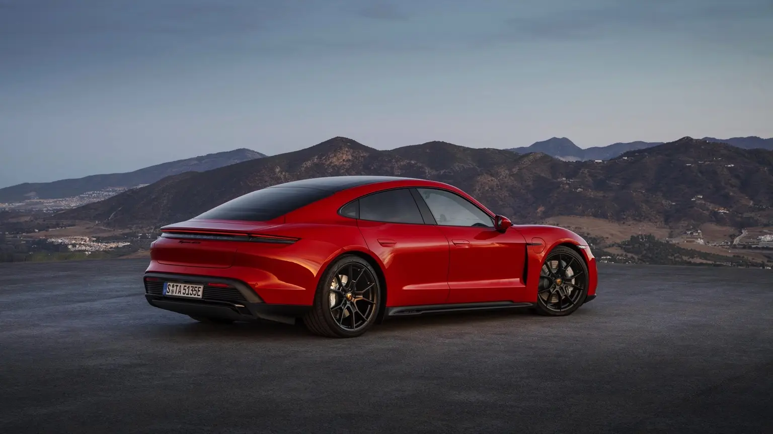 Porsche Taycan Taycan GTS 2