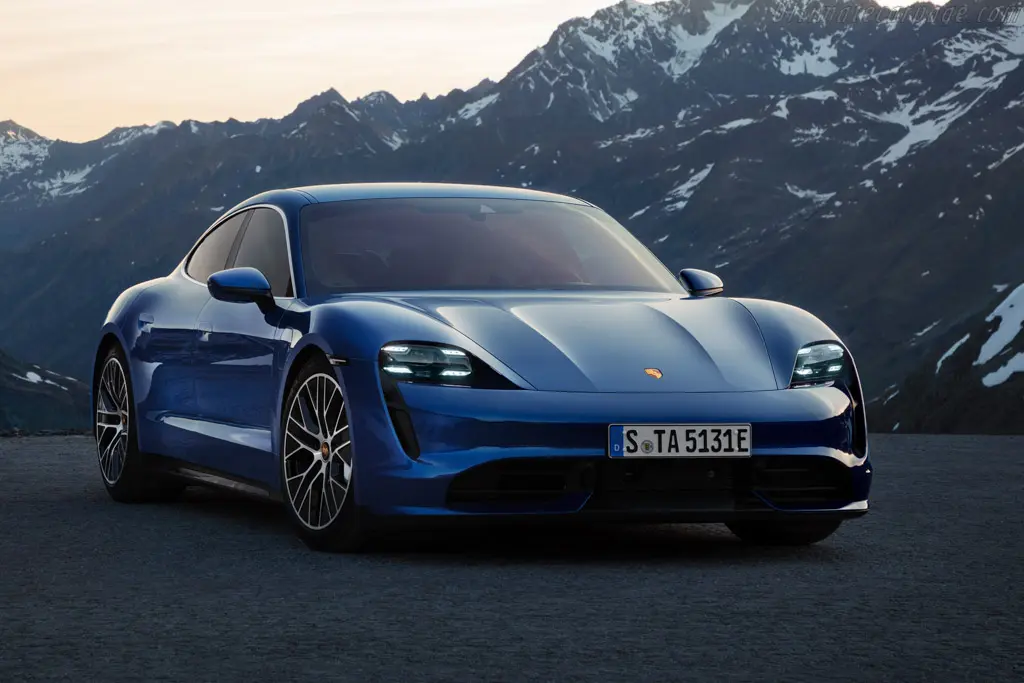Porsche Taycan Taycan Turbo 7