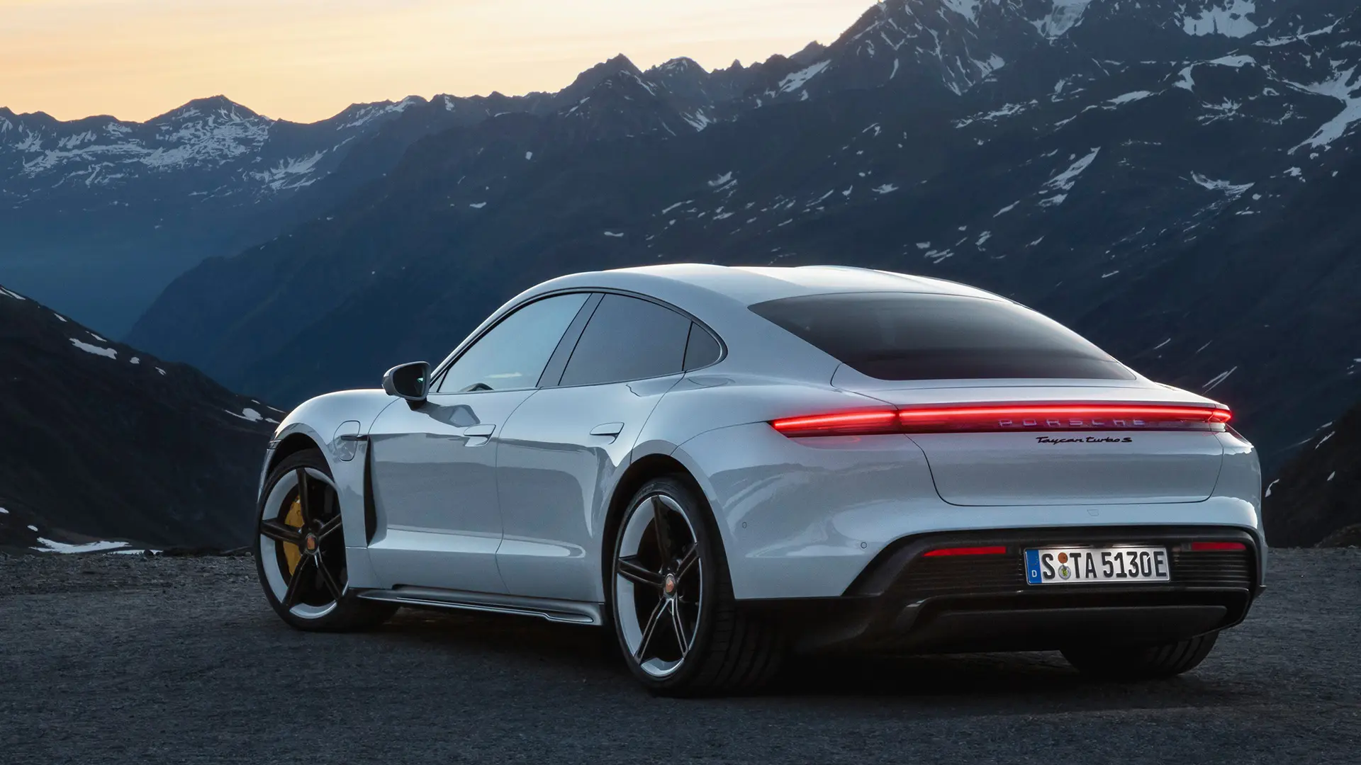 Porsche Taycan Taycan Turbo 1