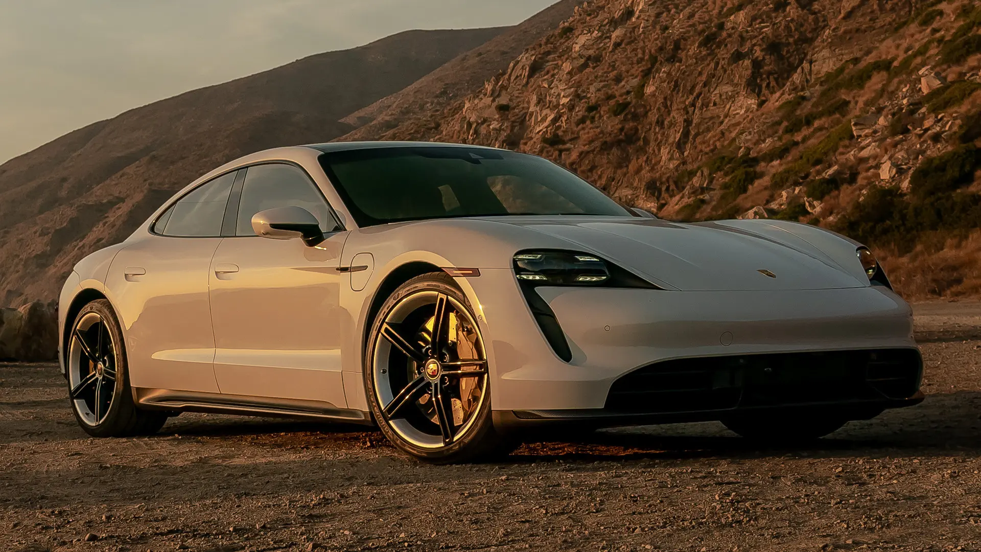 Porsche Taycan Taycan Turbo 2