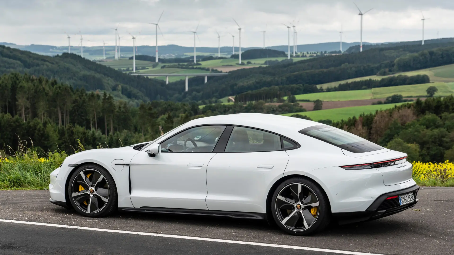 Porsche Taycan Taycan Turbo S 2