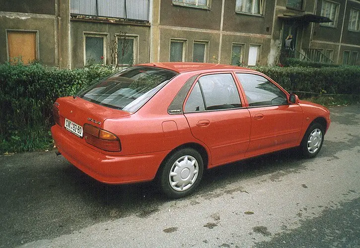 Proton  400 415i GLS 1