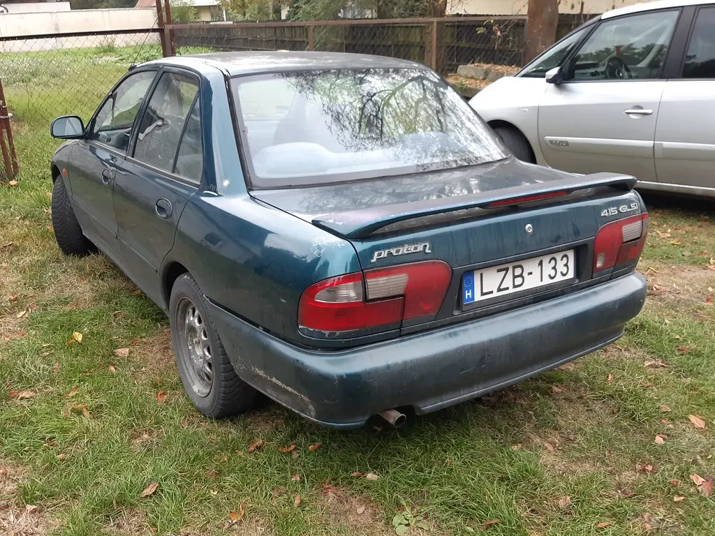 Proton  400 415i GLS 2