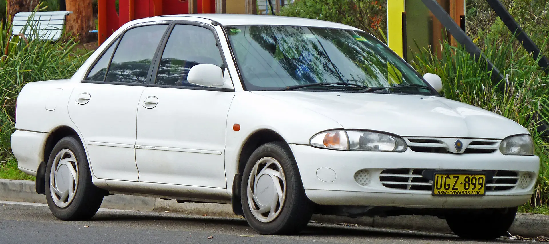 Proton  400 415i GLS 6