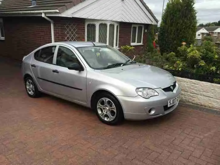Proton  GEN-2 1.6 LPG Low Line Sportway 6
