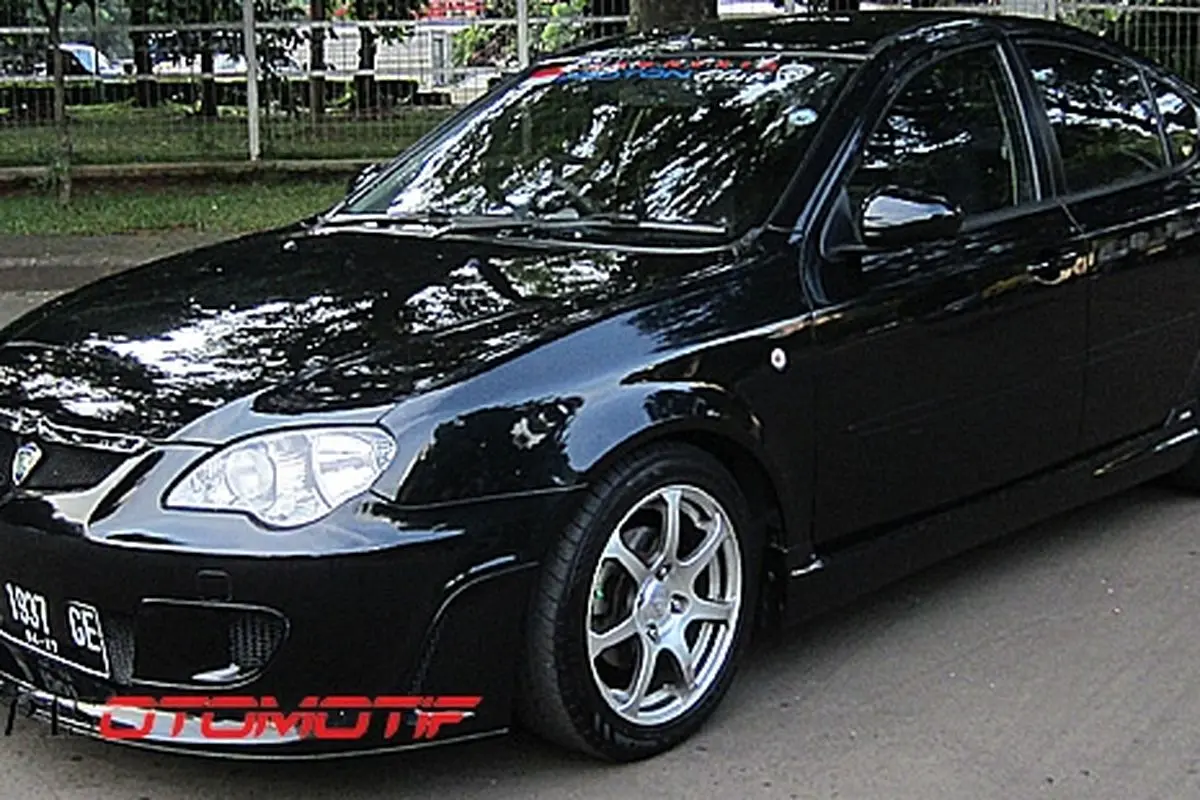 Proton  GEN-2 R3 Deri Döşeme Metalik Renk 1