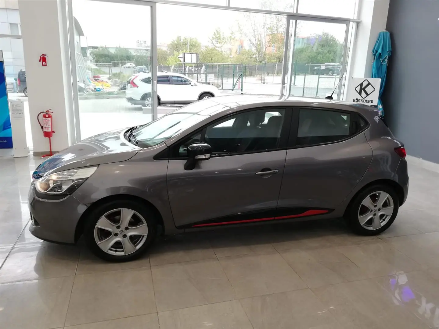 Renault Clio Clio 0.9 TCe Turbo Start&Stop Touch 2