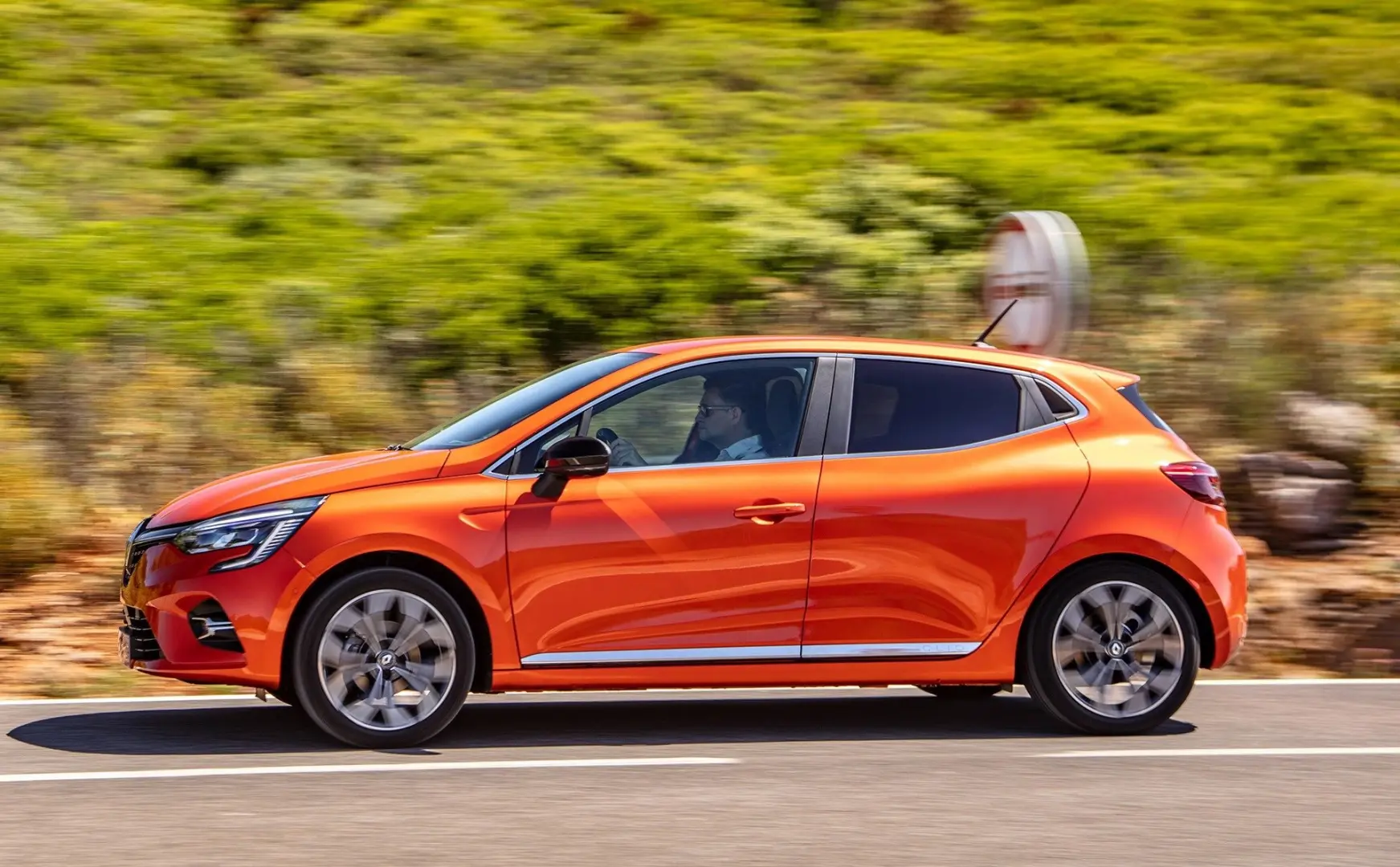 Renault Clio Clio 1.0 TCe Eco Touch	 6