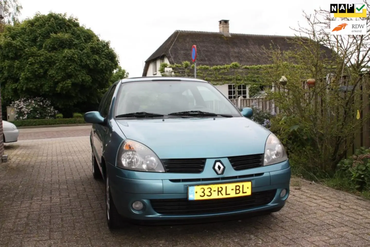 Renault Clio Clio 1.2 16V Authentique 4