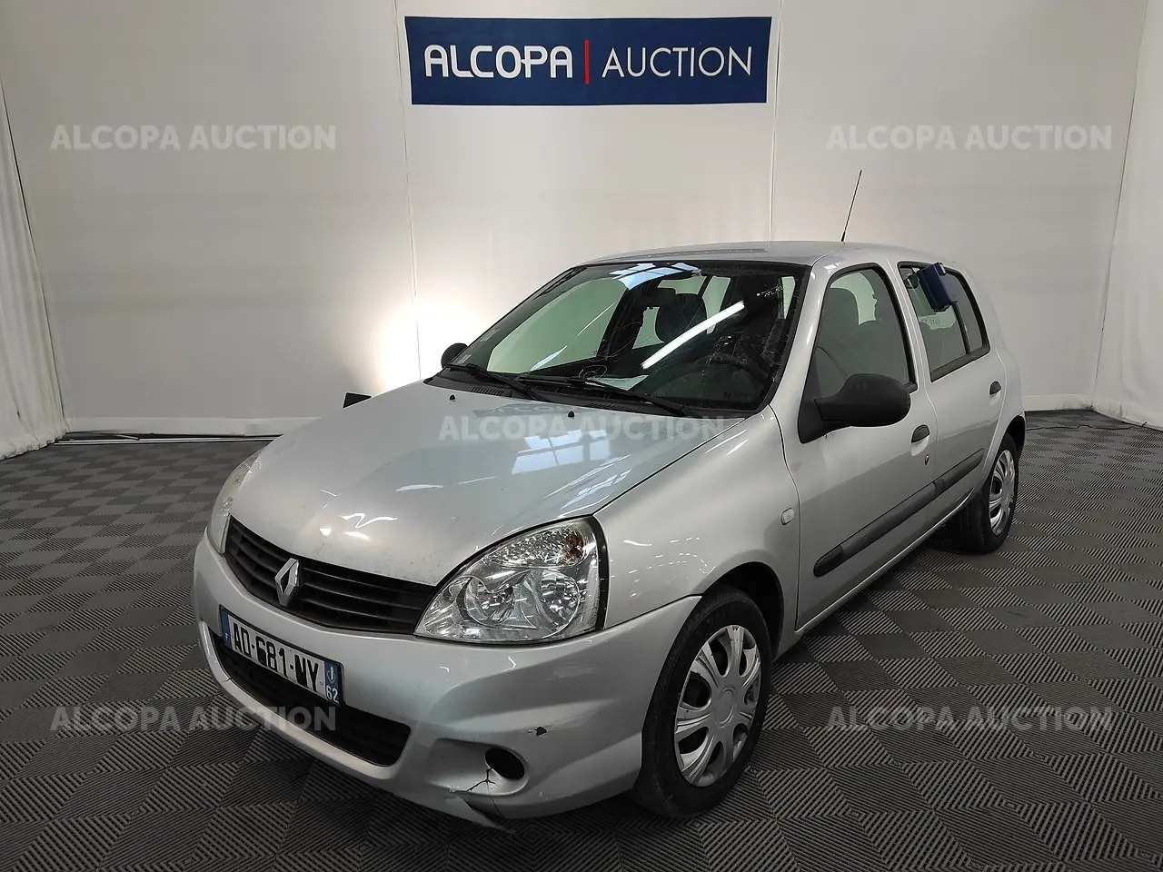 Renault Clio Clio 1.2 16V Authentique 4
