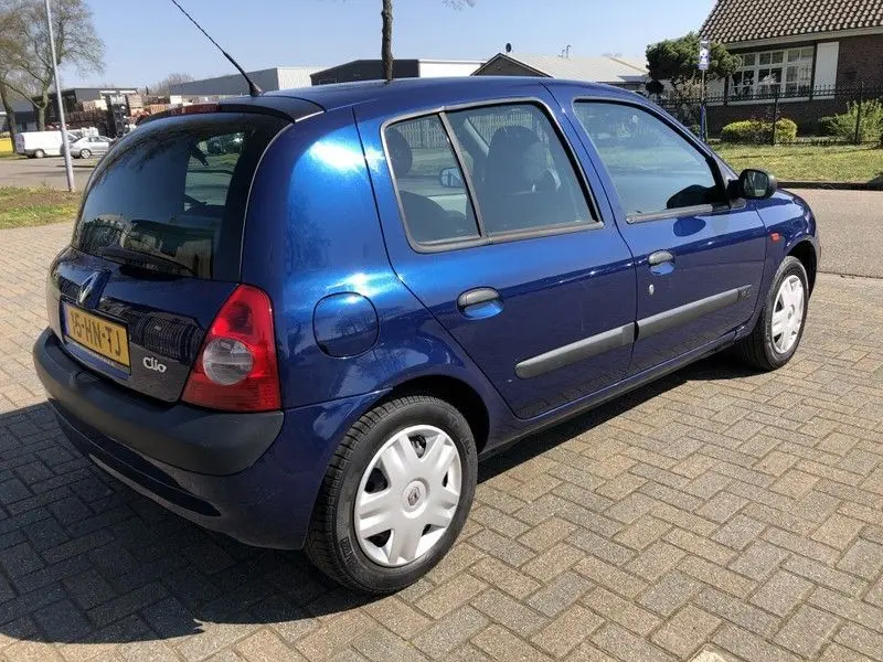Renault Clio Clio 1.2 16V Authentique Quickshift 4