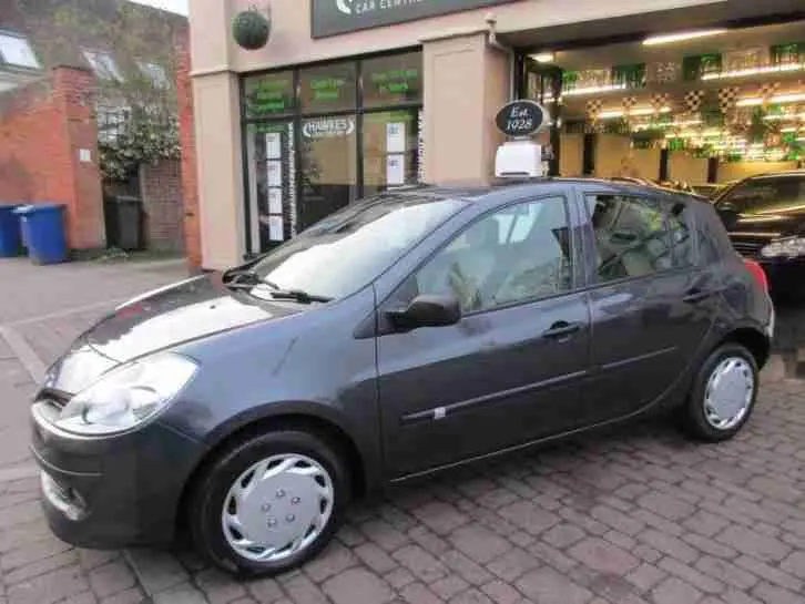 Renault Clio Clio 1.2 16V Expression 7