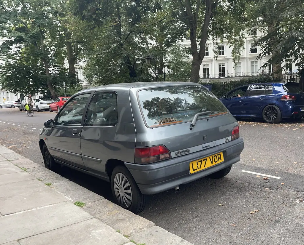 Renault Clio Clio 1.2 RN 5