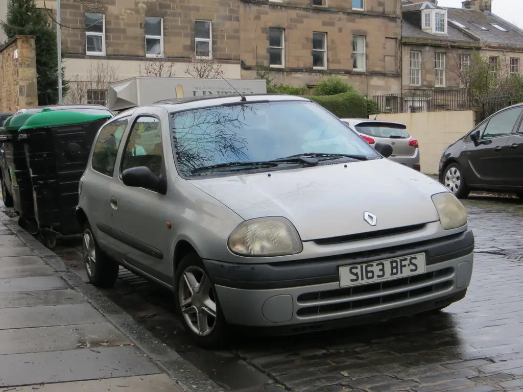 Renault Clio Clio 1.2 RN 6