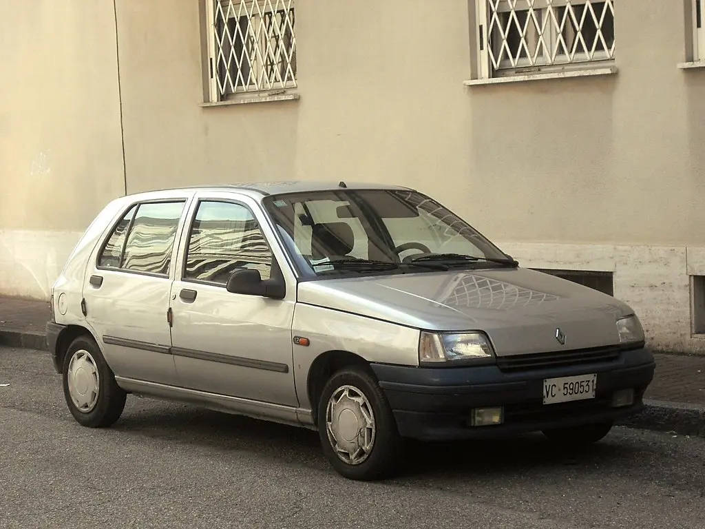 Renault Clio Clio 1.2 RT 2