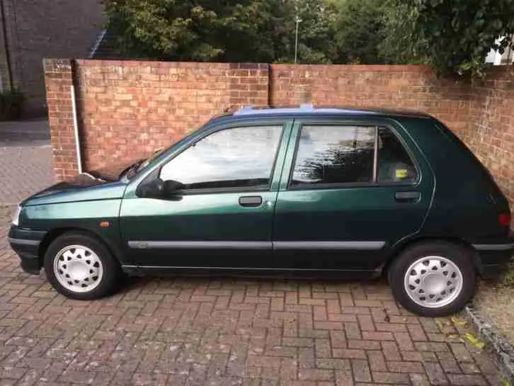 Renault Clio Clio 1.2 RT 0