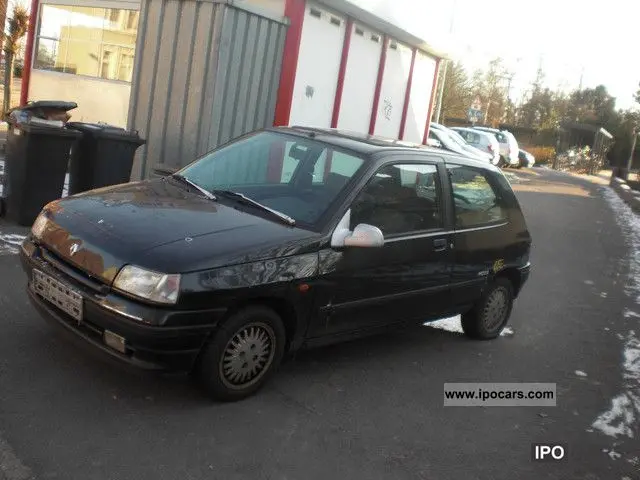 Renault Clio Clio 1.2 RT 5