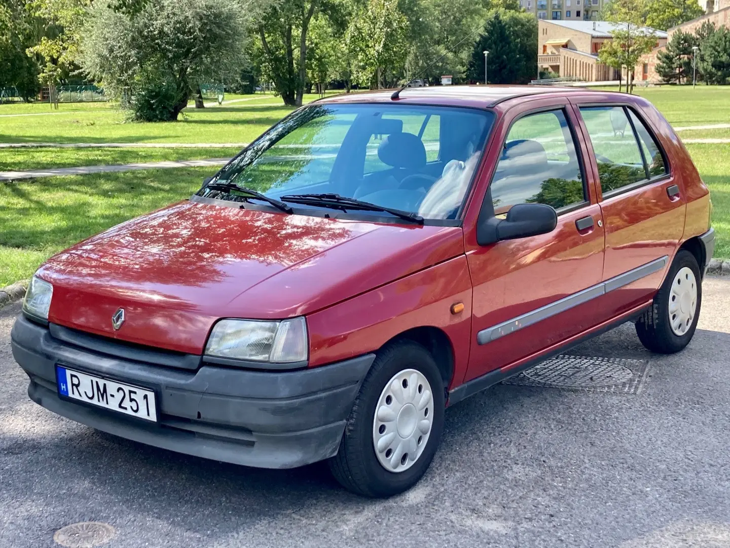 Renault Clio Clio 1.2 RT 7