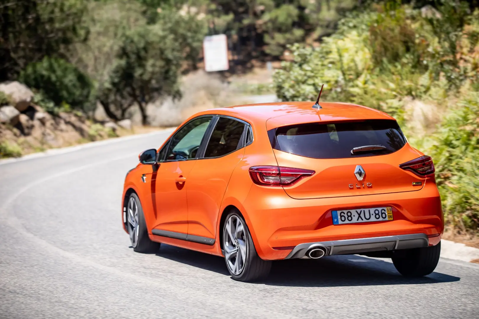Renault Clio Clio 1.0 TCe RS Line EDC	 4