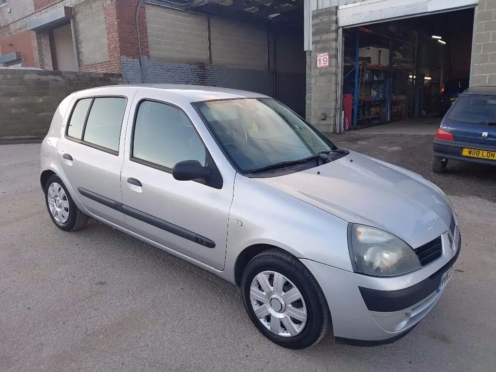 Renault Clio Clio 1.4 16V Authentique 2