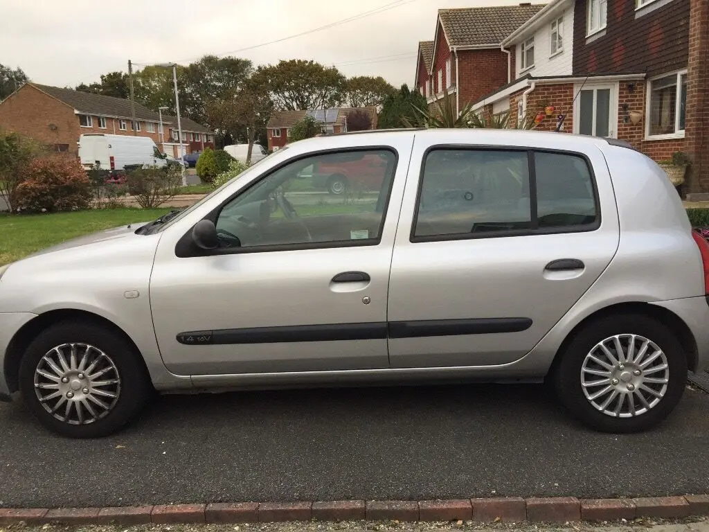 Renault Clio Clio 1.4 16V Authentique 3