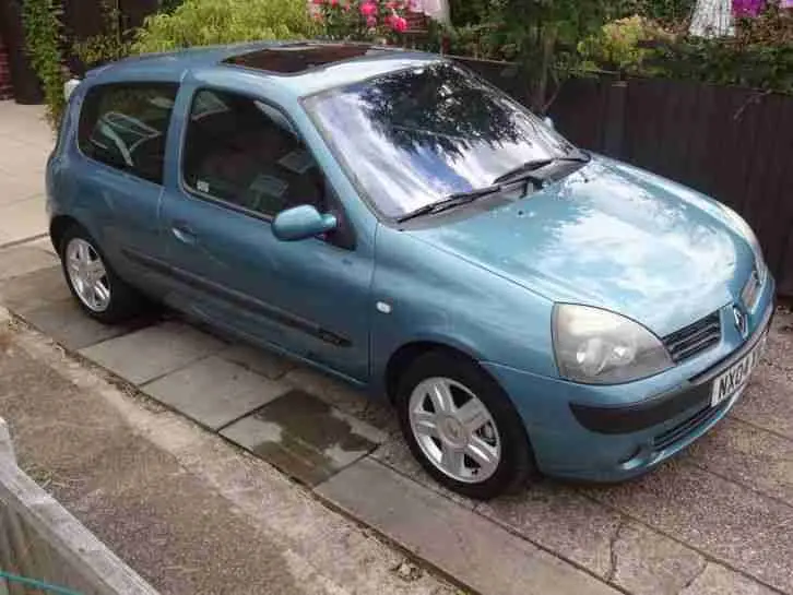 Renault Clio Clio 1.4 16V Dynamique BVA 0