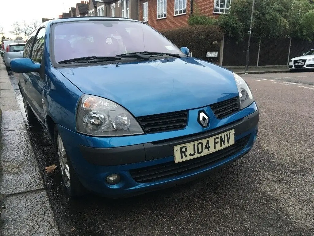 Renault Clio Clio 1.4 16V Dynamique BVA 4